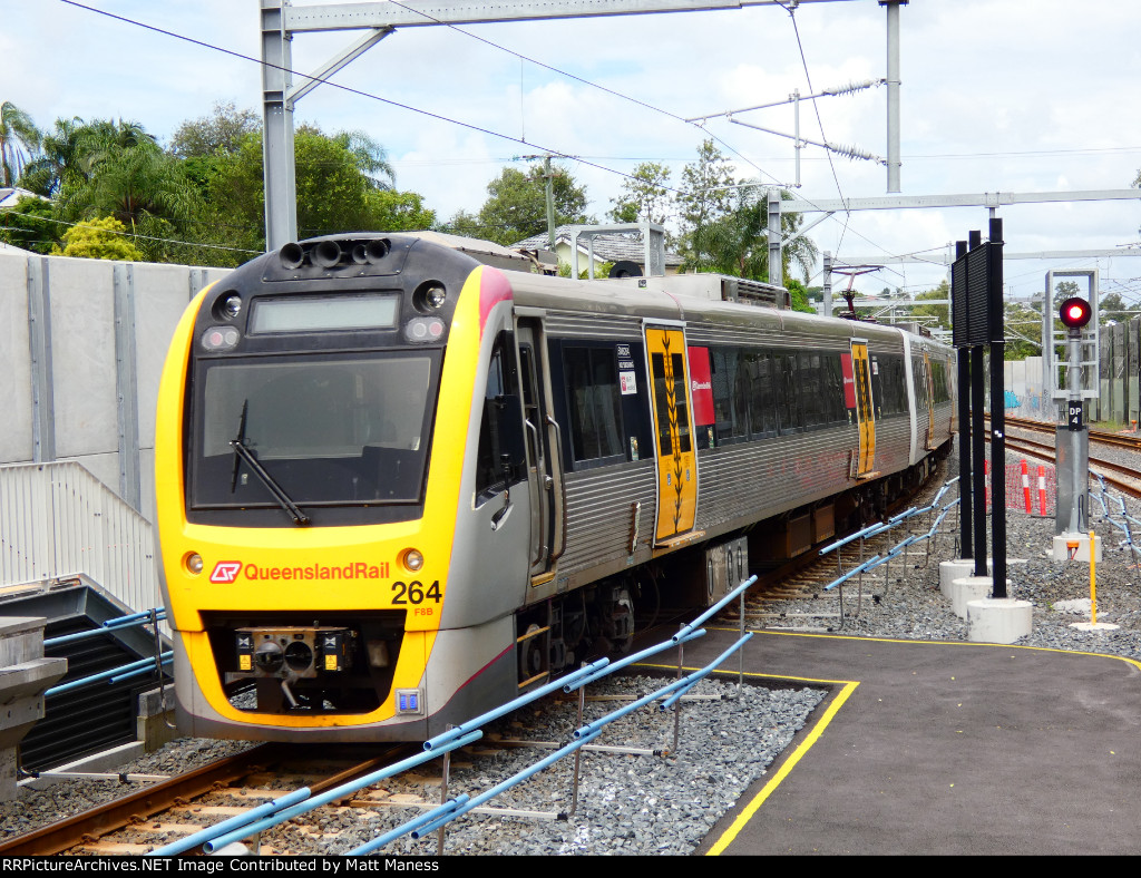 Leaving Dutton Park Station